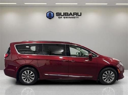 2020 Chrysler Pacifica Touring-L Plus