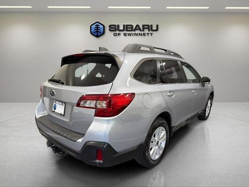 Ice Silver Metallic 2019 Subaru Outback 2.5i Premium