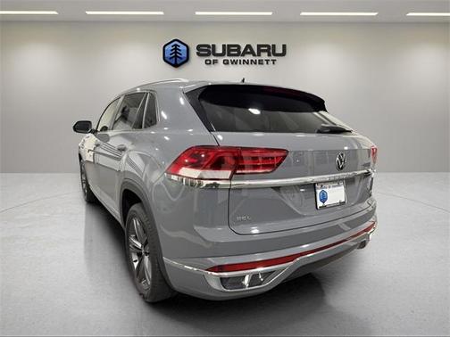 2022 Volkswagen Atlas Cross Sport 2.0T SEL R-Line