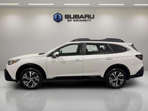 Crystal White Pearl 2021 Subaru Outback Limited