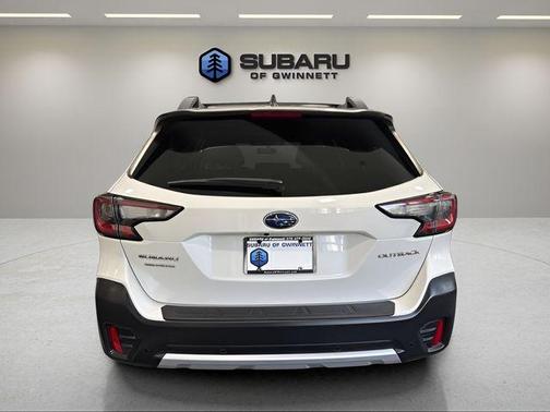 Crystal White Pearl 2021 Subaru Outback Limited