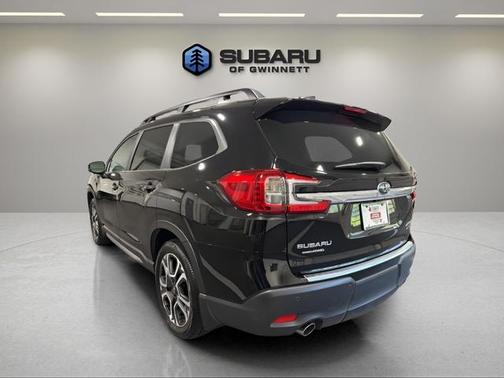 Crystal Black Silica 2025 Subaru Ascent Limited
