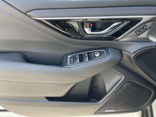 2025 Subaru Outback Limited XT