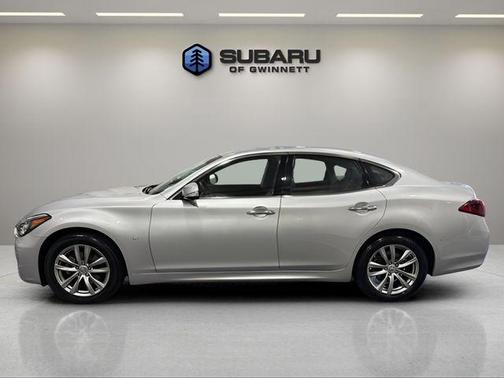 2015 INFINITI Q70 3.7