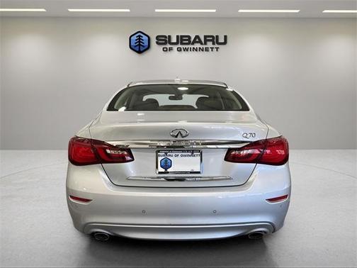 2015 INFINITI Q70 3.7