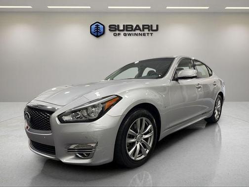 2015 INFINITI Q70 3.7