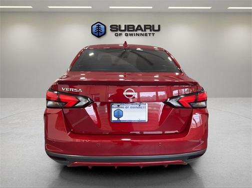 2024 Nissan Versa 1.6 SR