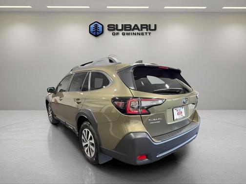 Autumn Green Metallic 2025 Subaru Outback Premium