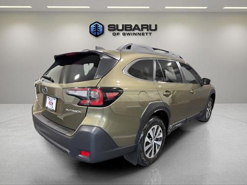 Autumn Green Metallic 2025 Subaru Outback Premium