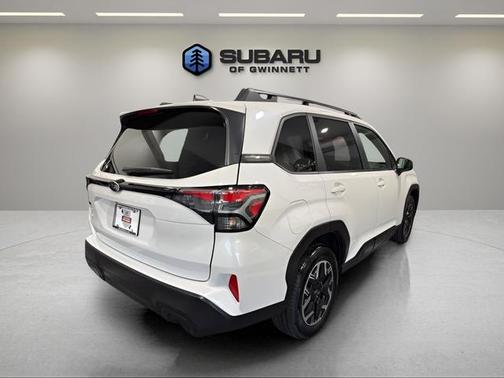 Crystal White Pearl 2025 Subaru Forester Premium