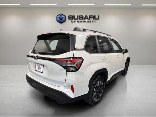 Crystal White Pearl 2025 Subaru Forester Premium