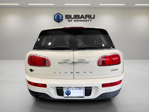 Pepper White 2016 MINI Clubman Cooper