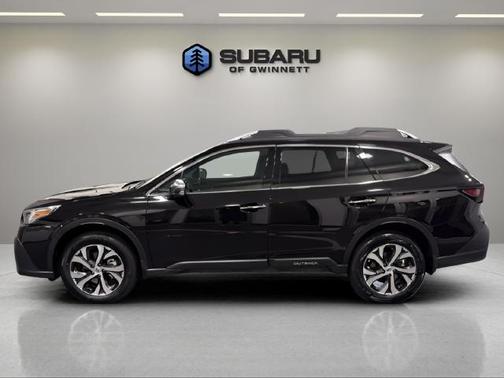 Crystal Black Silica 2022 Subaru Outback Touring XT