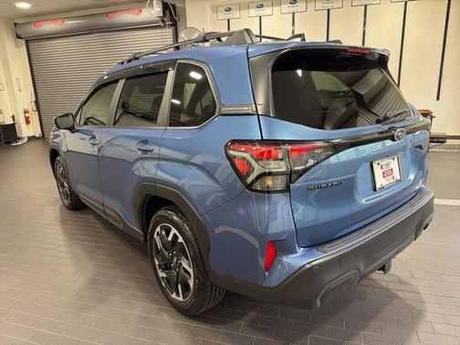 Horizon Blue Pearl 2025 Subaru Forester Limited