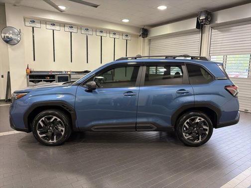 Horizon Blue Pearl 2025 Subaru Forester Limited