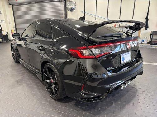 2025 Honda Civic Type R Base