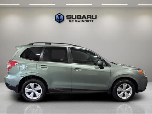 Jasmine Green Metallic 2016 Subaru Forester 2.5i Limited