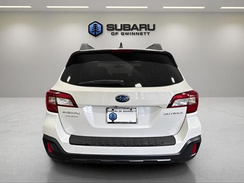 White 2019 Subaru Outback 2.5i Limited
