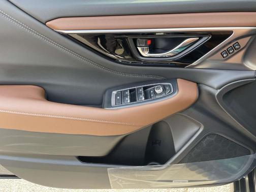 2025 Subaru Outback Touring