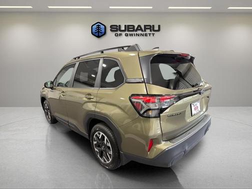Autumn Green Metallic 2026 Subaru Forester Premium