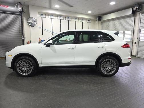 White 2017 Porsche Cayenne S