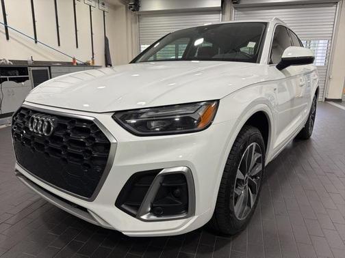 2022 Audi Q5 45 S line quattro Premium