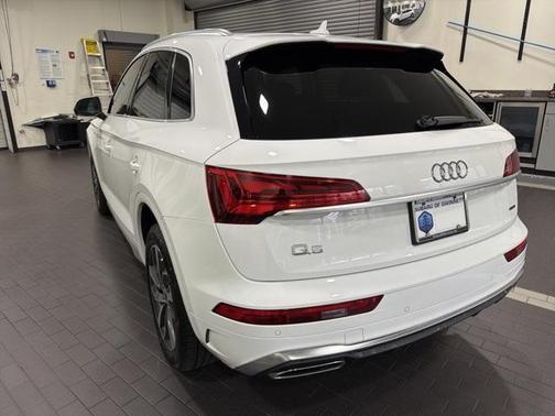 2022 Audi Q5 45 S line quattro Premium
