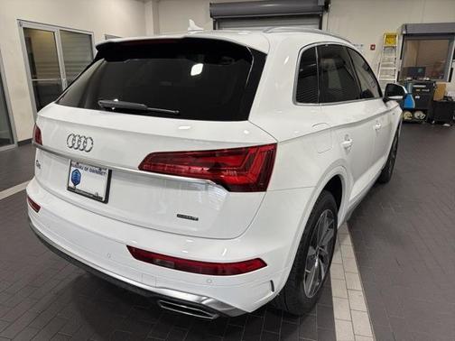 2022 Audi Q5 45 S line quattro Premium