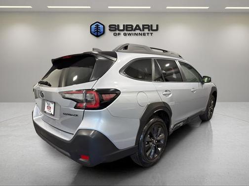 Ice Silver Metallic 2025 Subaru Outback Onyx Edition