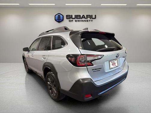 Ice Silver Metallic 2025 Subaru Outback Onyx Edition