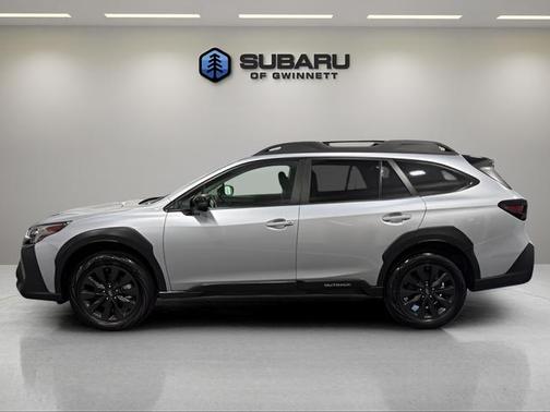 Ice Silver Metallic 2025 Subaru Outback Onyx Edition