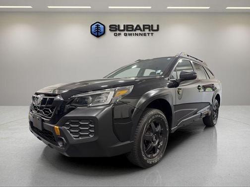 Crystal Black Silica 2024 Subaru Outback Wilderness