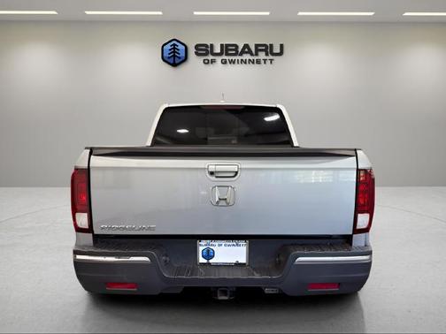 Lunar Silver Metallic 2019 Honda Ridgeline RTL-T