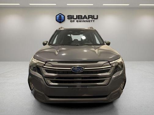Magnetite Gray Metallic 2025 Subaru Forester Premium