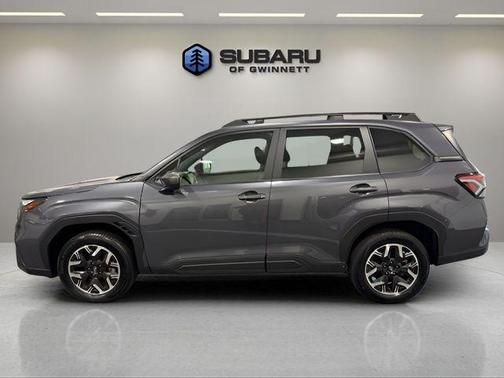Magnetite Gray Metallic 2025 Subaru Forester Premium