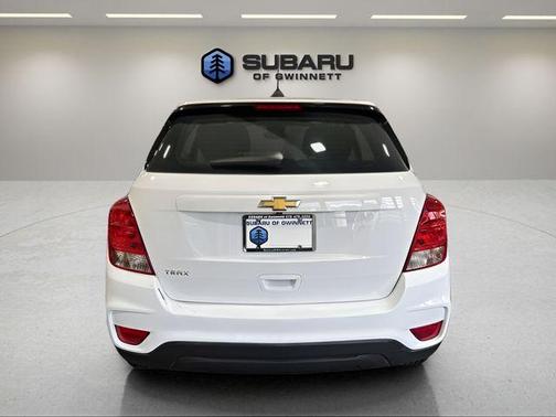 Summit White 2018 Chevrolet Trax LS
