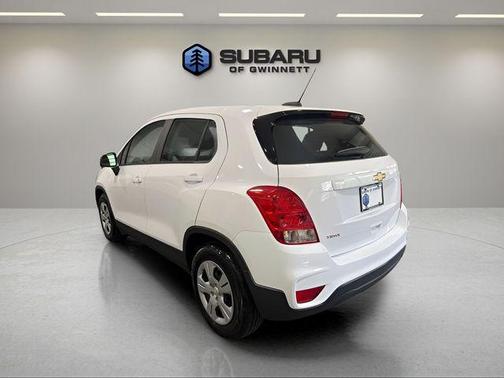Summit White 2018 Chevrolet Trax LS
