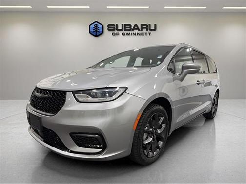 2021 Chrysler Pacifica Touring-L