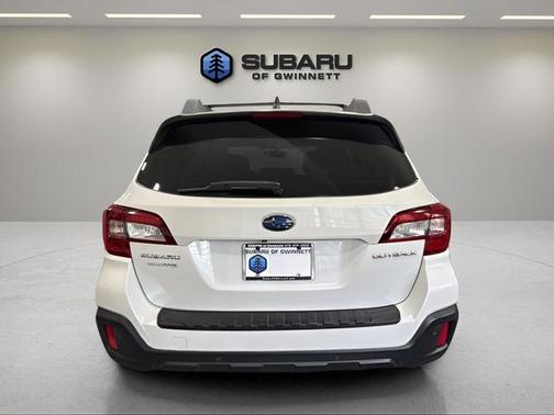Crystal White Pearl 2019 Subaru Outback 2.5i Limited