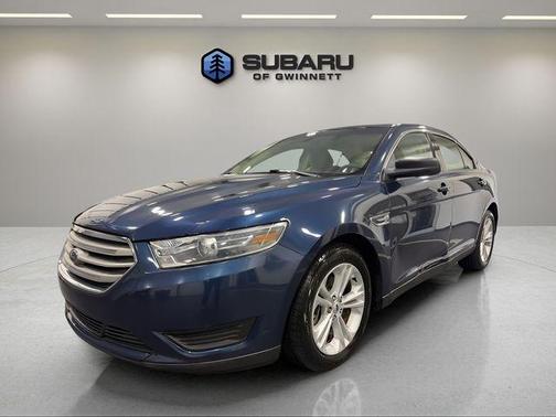 2017 Ford Taurus SE