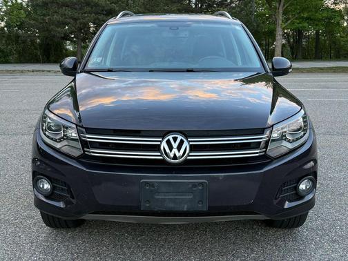 Gray 2016 Volkswagen Tiguan 2.0T SE 4MOTION