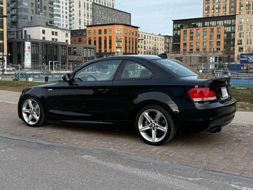 2011 BMW 135 135i Coupe 2D