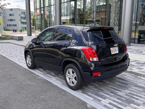 2021 Chevrolet Trax LS