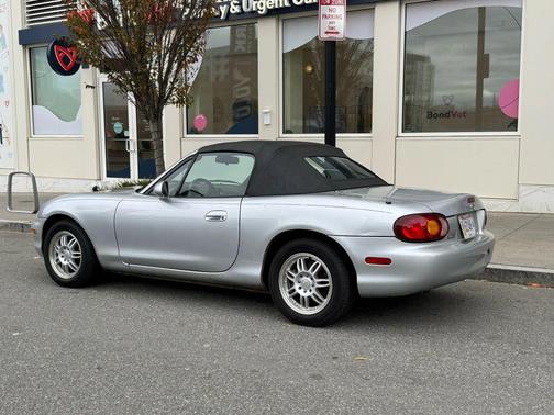 1999 Mazda MX-5 Miata 10th Anniversary Convertible 2D
