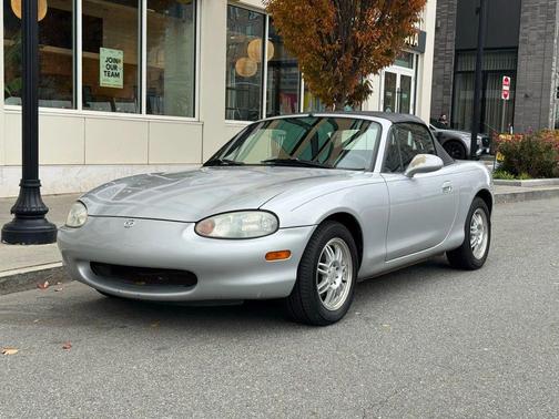 1999 Mazda MX-5 Miata 10th Anniversary Convertible 2D