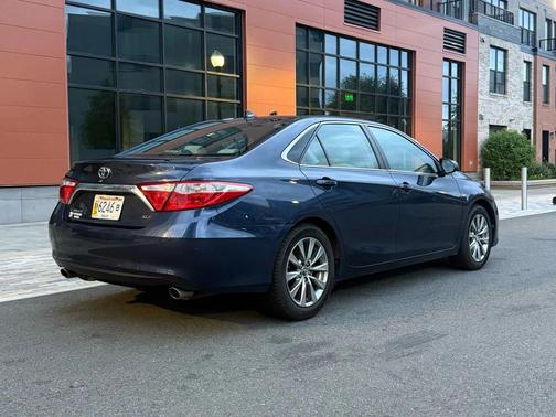 2016 Toyota Camry XLE