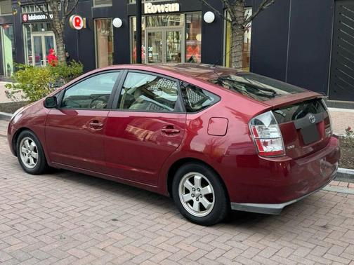 2005 Toyota Prius Base