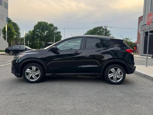 Crystal Black Pearl 2019 Honda HR-V EX