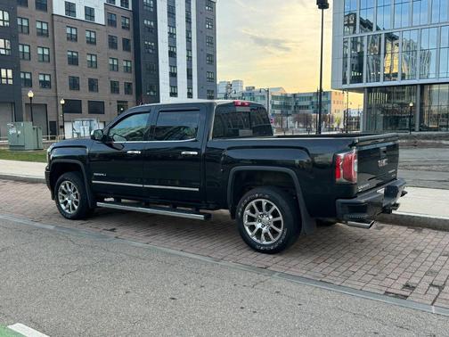Onyx Black 2017 GMC Sierra 1500 Denali