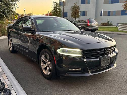 2016 Dodge Charger SXT